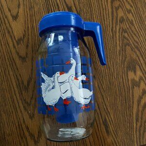 VINTAGE /NEVER USED  - Blue Geese Glass Pitcher, Cups and Pie Plate Set